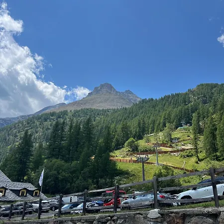 Monterosa Paradise غريسّوني لا ترينيتي